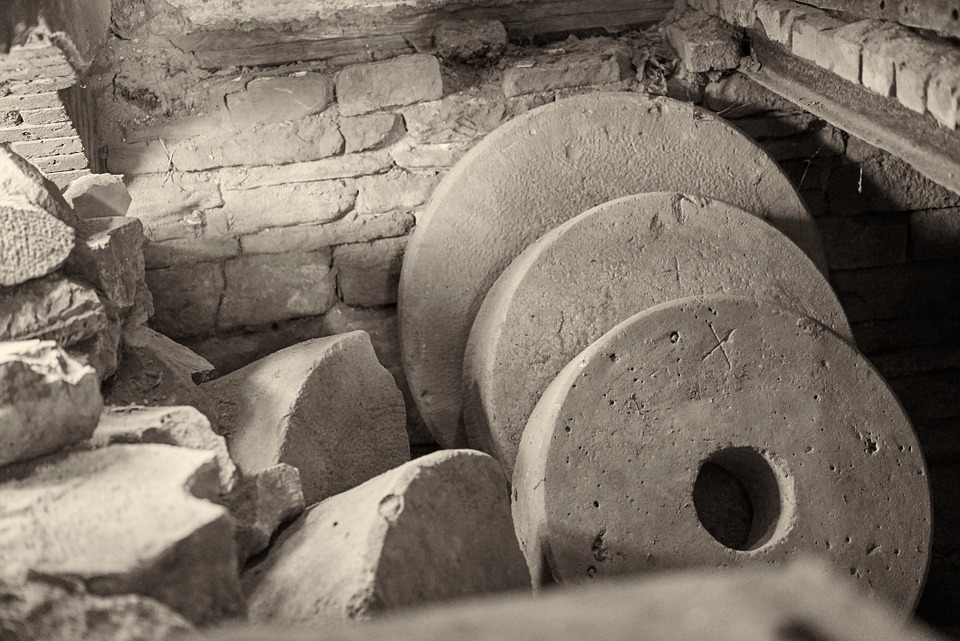 millstones-798694_960_720